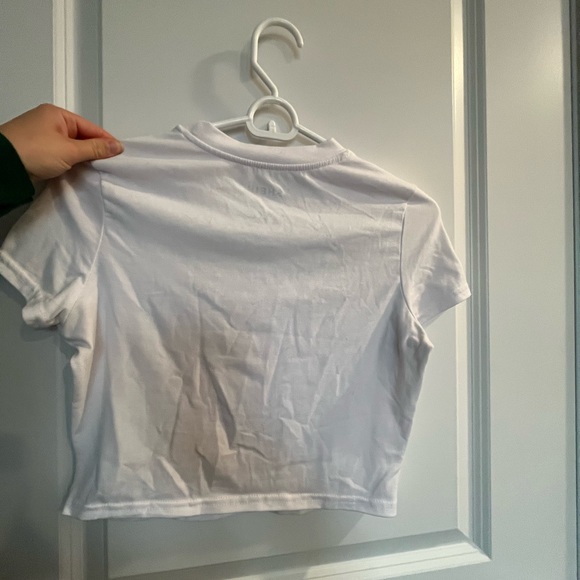 *SOLD* SHEIN cropped white t shirt - Picture 2 of 3